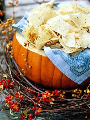 Ten Pumpkin Party Ideas - Chip Bowl #PreppyPlanner