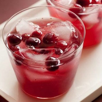 Thanksgiving Wedding Food Inspiration: Cranberry Signature Drink #PreppyPlanner