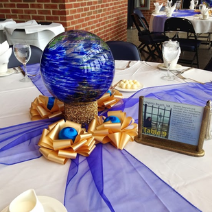 DIY Blue & Gold Wedding Reception: globe dinner table centerpieces #PreppyPlanner