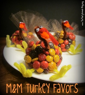 Thanksgiving Treats: M&M Turkey Favors #PreppyPlanner