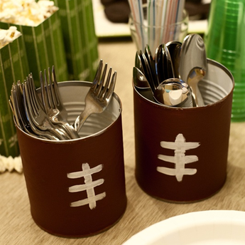DIY football tins that are great for any tailgate or football party you may host #PreppyPlanner