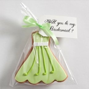 How to Get Your Girls: Custom Bridesmaid Cookie #PreppyPlanner