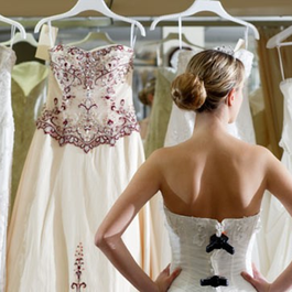 Great tips to read before you start wedding dress shopping #PreppyPlanner