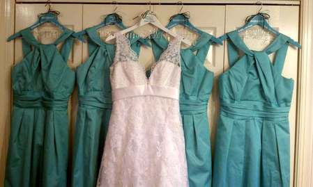 Tips on how to find the perfect bridesmaid dresses #PreppyPlanner
