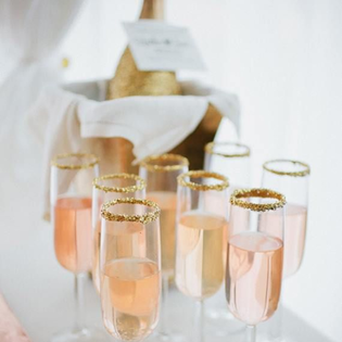 Gatsby Gathering: just make sure to have plenty of champagne #PreppyPlanner