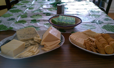 St. Patrick’s Day Weekend: Irish themed cheese plate #PreppyPlanner
