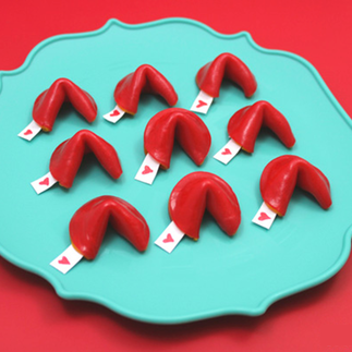 Valentines Day Fruit Roll-Up Fortune Cookies #PreppyPlanner