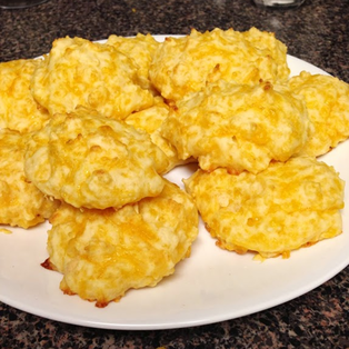 Monthly Theme Dinner: New Zealand Down Under Cheese Puffs #PreppyPlanner