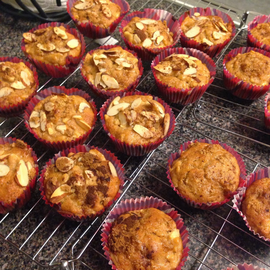 Fall Pinterest Recipes: Apple Cinnamon Muffins with Almond and Brown Sugar Topping #PreppyPlanner