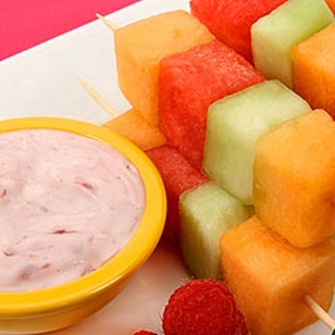 Summer Fruit Kabobs Ideas: Squared Fruit with Berry Dip #PreppyPlanner 
