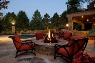 reasons to love fall : a night out by the fire pit #PreppyPlanner