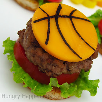 Basketball Themed Foods: Mini Basketball Cheeseburgers #PreppyPlanner