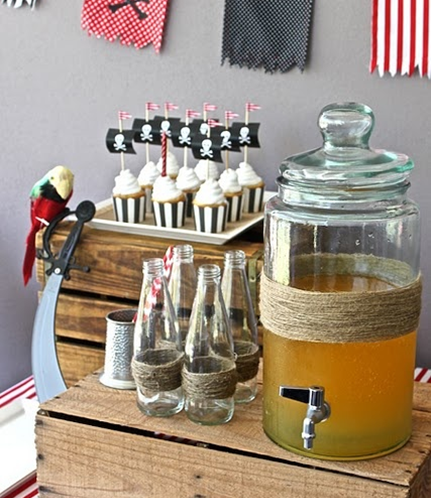 mke your own pirate punch for your guests to enjoy #PreppyPlanner