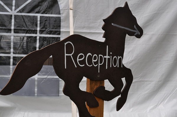 Horse Reception Sign for Derby Inspired Wedding #PreppyPlanner
