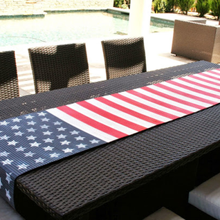Red, White and Blue Crafts: flag table runner #PreppyPlanner