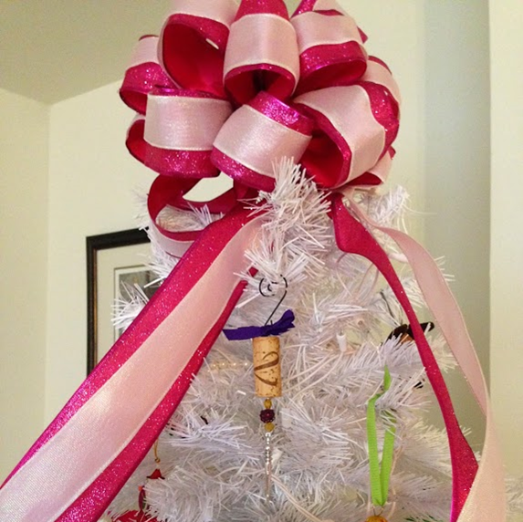 A DIY tree topper is the perfect personal touch to the top of the tree #PreppyPlanner
