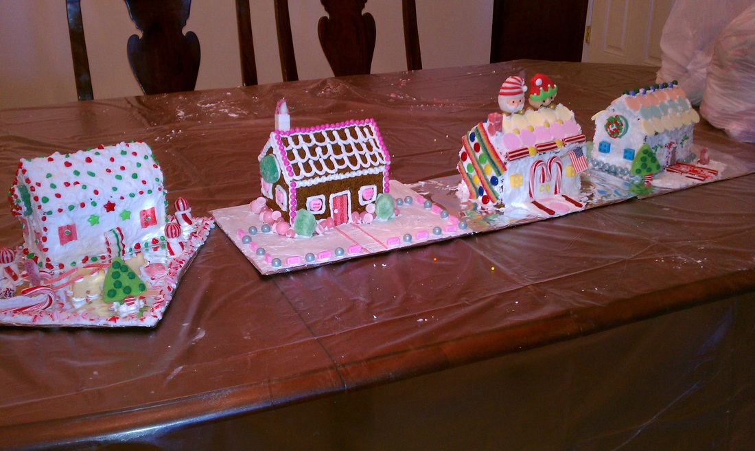 2012 Christmas Recap: All four of our decorated gingerbread houses #PreppyPlanner