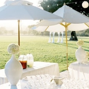 Outdoor White party Decorations #PreppyPlanner